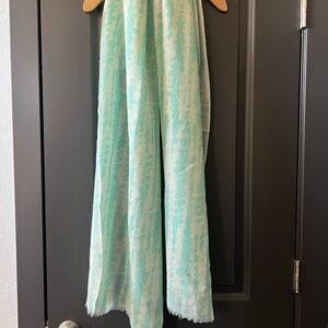 100% Wool shawl scarf